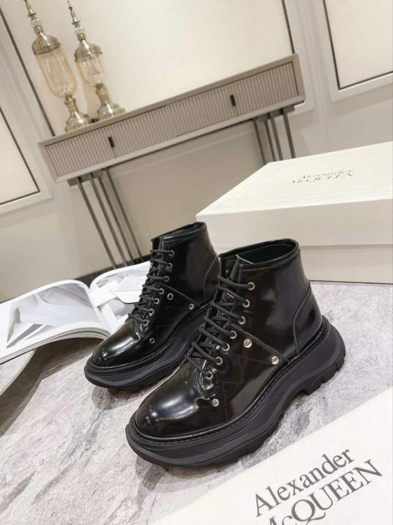 Picture of Alexander McQueen Shoes _SKUAlexanderMcQueensz35-40hnm010109